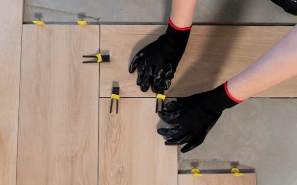 Essential Factors for a Flawless Hardwood Floor Transformation